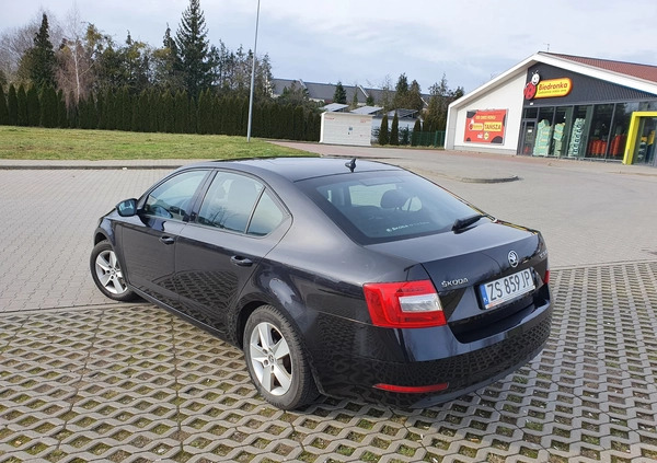 Skoda Octavia cena 60000 przebieg: 140350, rok produkcji 2018 z Szczecin małe 46